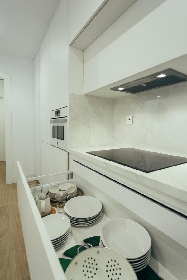 Appartement Modern With Balcony- 2bd 2bth- San Vicente Sevilla
